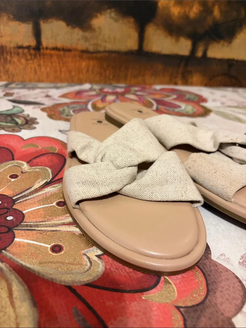 Shade & Shore Beige Knotted Crossband Slide Sandals